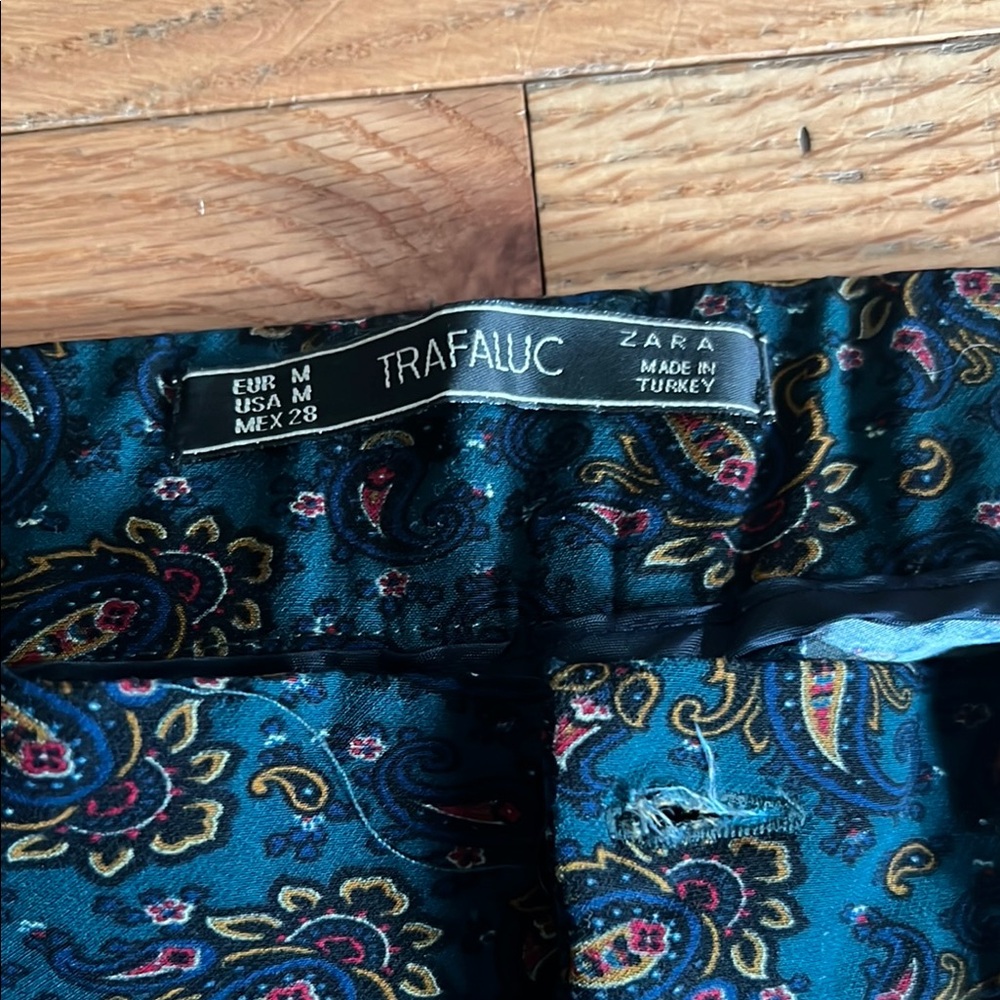Zara pants - Picture 2 of 4
